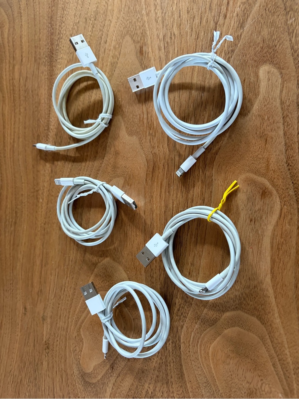 5 Apple USB to lightning Charging Cables - Compatible Cell Phone & Accessories